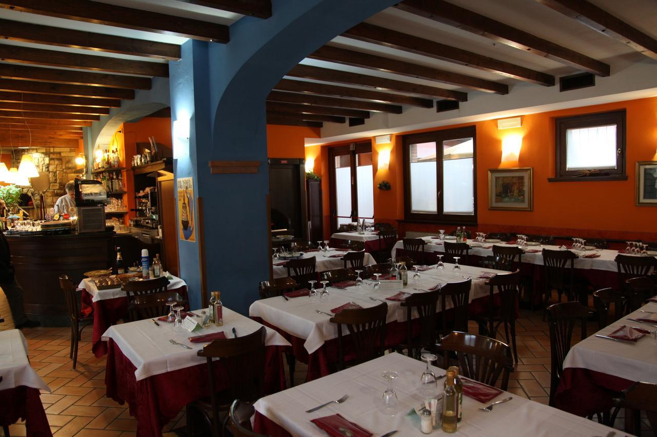 Hotel Il Borghetto Bariano Buitenkant foto